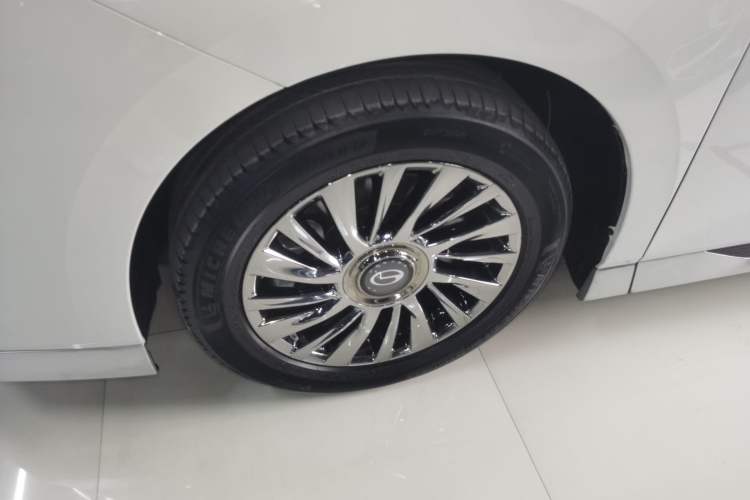 Used GAC Trumpchi M8 2023 Zongshi Series 400T Flagship Edition Left Front Wheel Hub