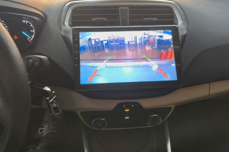 Used Ford Escort 2017 Revised Version 1.5L Automatic Comfort Edition Audio And AC Panel