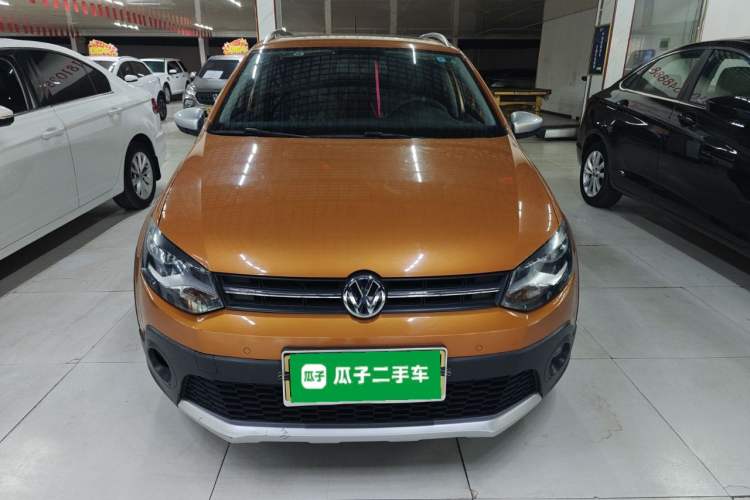 Used Volkswagen Polo 2018 1.5L Cross Polo Automatic
