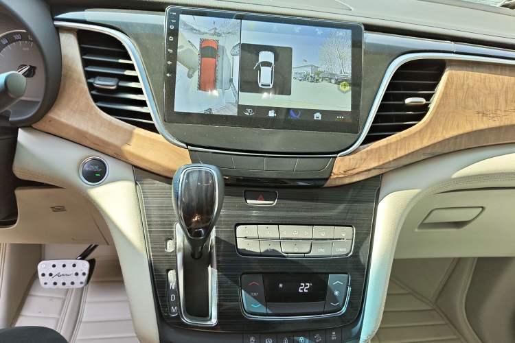 Used Buick GL8 2018 ES 28T Comfort Model China VI Standard