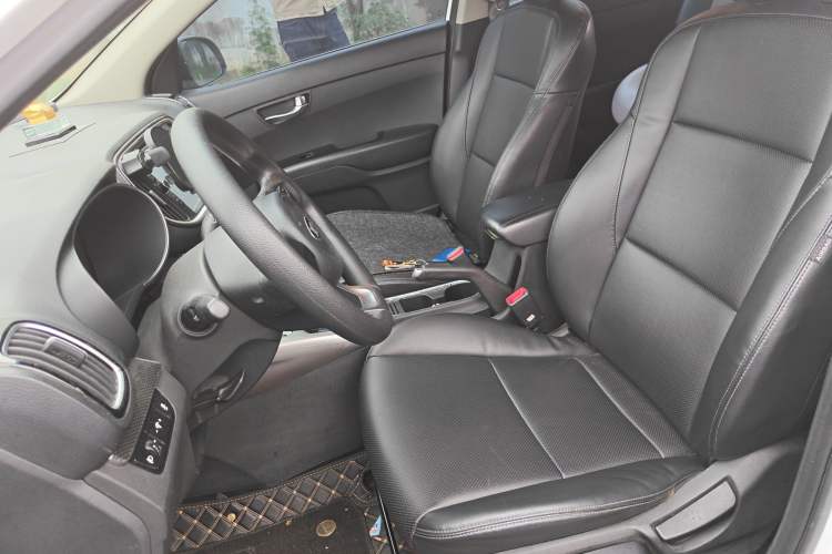 Used Kia KX3 2015 1.6L Automatic Two-Wheel Drive DLX Left Front Seat