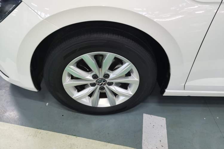 Used Volkswagen Polo 2021 Plus 1.5L Automatic Colorful Tech Edition Exterior 4