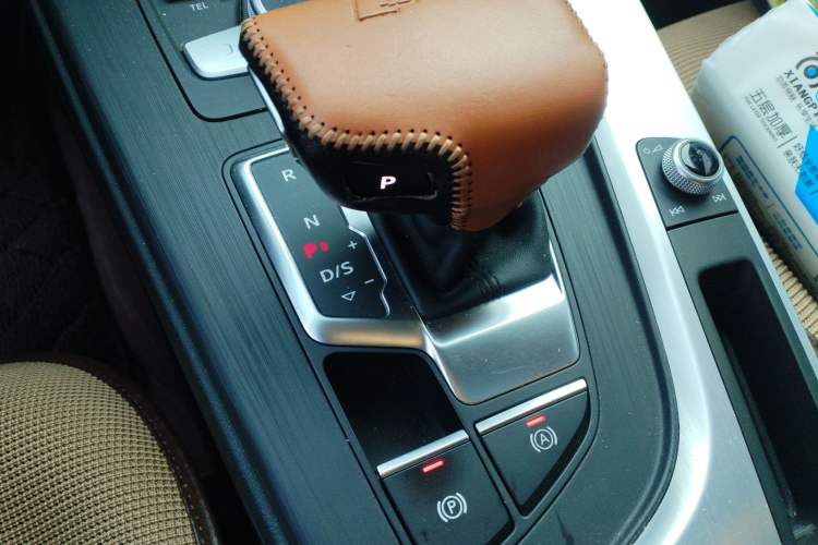 Used Audi A4L 2019 40 TFSI Fashion Edition China VI Emission Standard