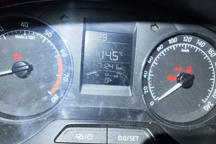 Used Skoda Rapid Spaceback 2016 Revised 1.6L Manual Chuanxing Edition
