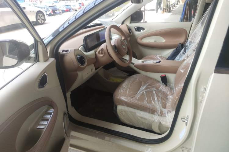 Used Wuling Bingo 2025 333 km Enjoyment Version Left Front Seat