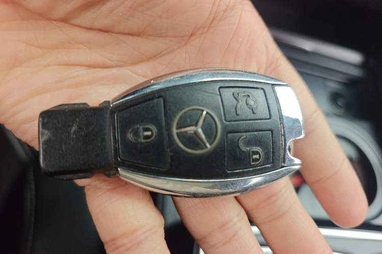 Used Mercedes-Benz GLS 2016 GLS 400 4MATIC Dynamic Model Vehicle Key