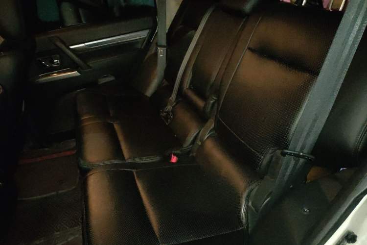 Used Mitsubishi Pajero 2020 3.0L Automatic Standard Edition
