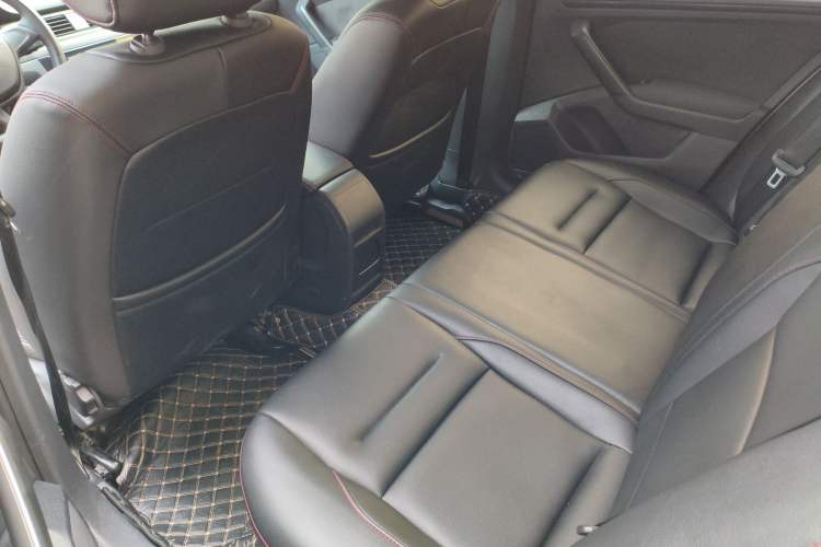 Used Volkswagen Bora 2017 1.6L Automatic Fashion Model
