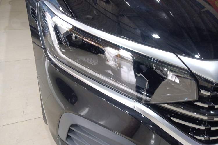 Used Volkswagen Passat 2023 Revised 330TSI Elite Edition Right Front Headlight