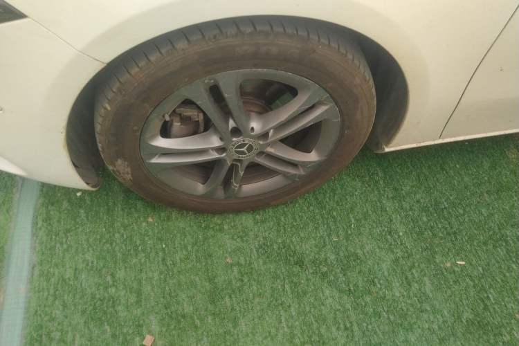 Used Mercedes-Benz A-Class 2019 A 200 Dynamic Edition Left Front Wheel Hub