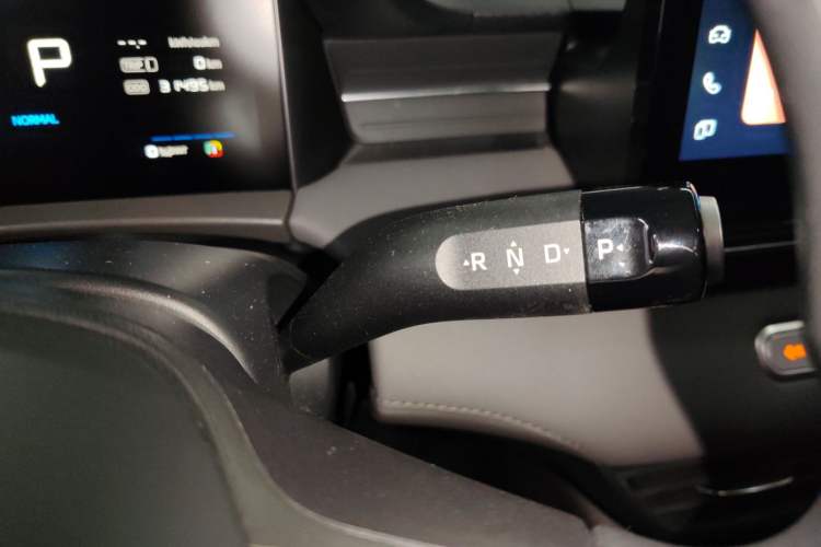 Used Roewe D6 2025 450 km Premium Edition
