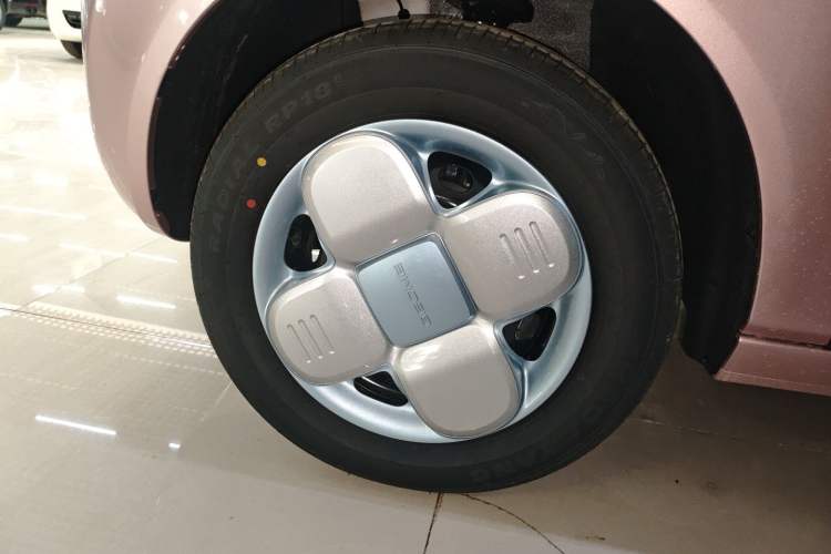 Used Geely Galaxy Panda 2024 Panda Mini 200km Endurance Bear
