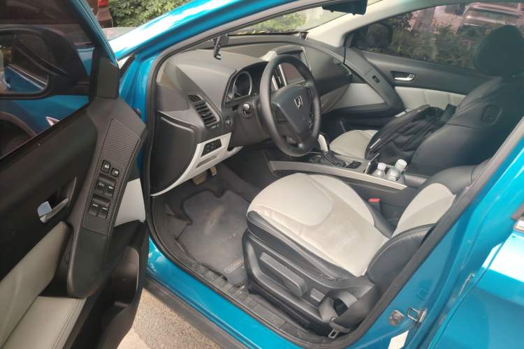 Used Luxgen U6 SUV 2015 1.8T Enhanced Charm Edition
