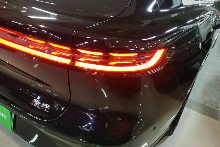 Used VOYAH PASSION 2024 PHEV Four-Wheel Drive Ultra-Long Range Flagship Model
