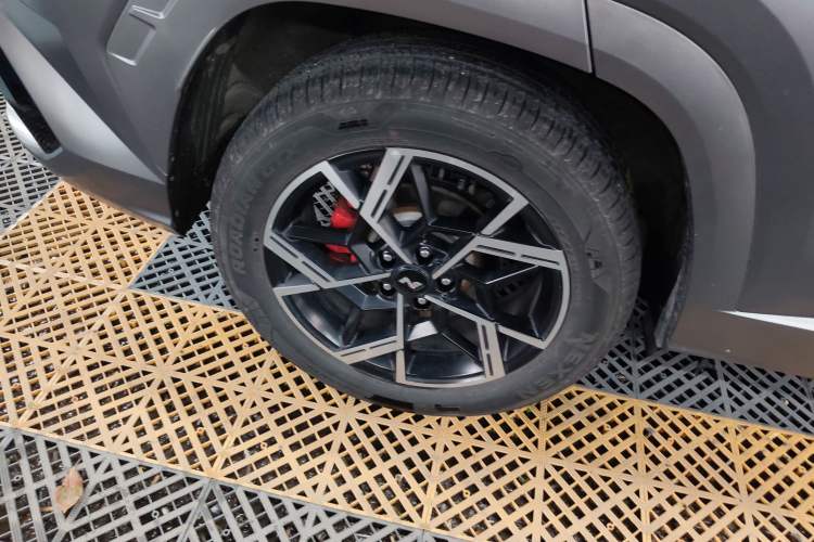 Used Hyundai Tucson 2025 Tucson L 1.5T Elite Edition N-Line Right Rear Wheel Hub