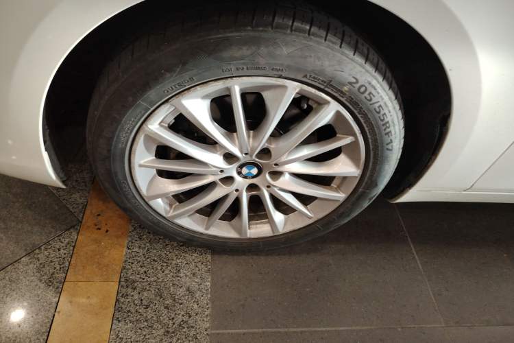 Used BMW 2 Series Gran Tourer 2018 220i Leading Model Left Front Wheel Hub