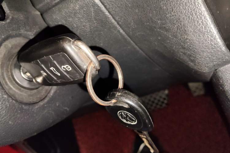 Used Volkswagen Polo 2014 1.6L Automatic Comfort Edition Vehicle Key