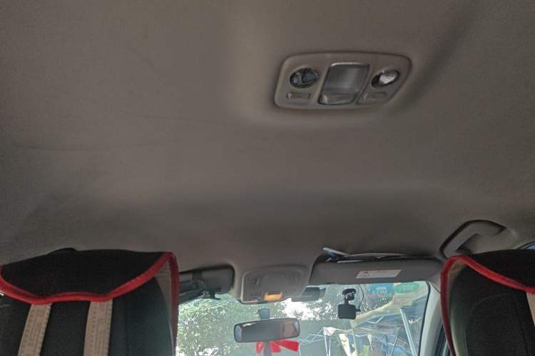 Used Citroen C4 Sega 2016 1.6L Manual Luxury Model Headliner