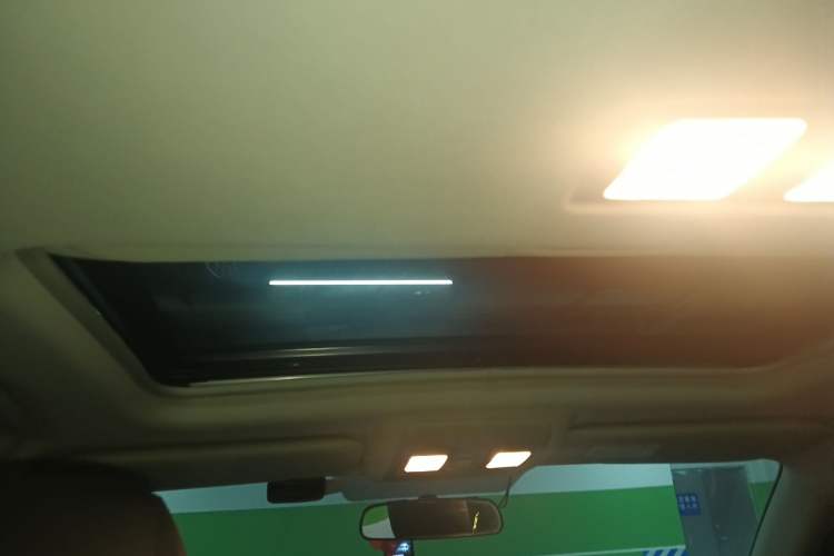 Used Mazda CX-5 2015 2.0L Automatic Two-Wheel Drive Urban Version
