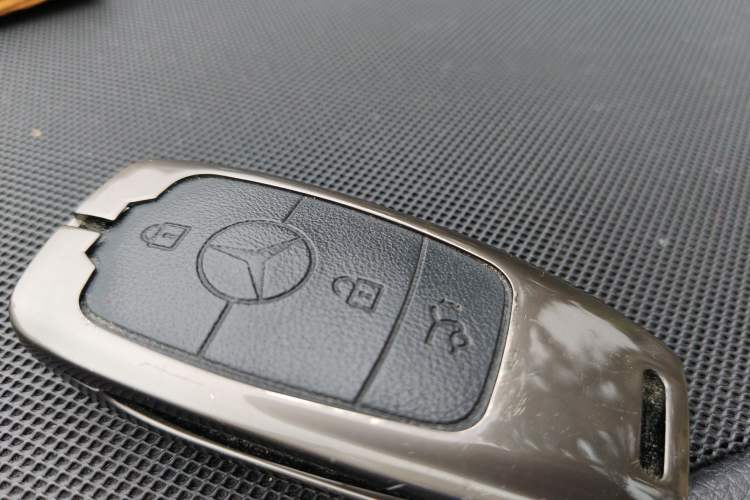 Used Mercedes-Benz E-Class 2016 E 200 L Sport Edition