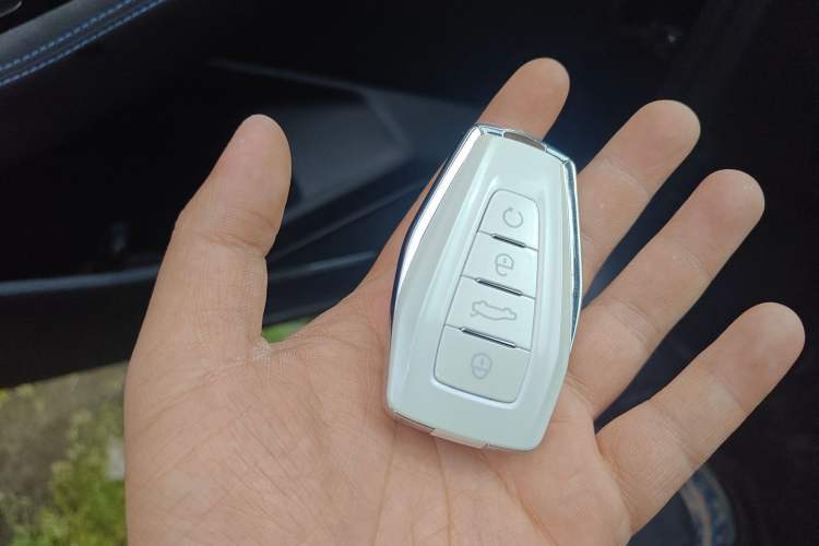 Used Geely Auto Preface 2025 Dongfang Yao 2.0TD Lanxing Edition Vehicle Key