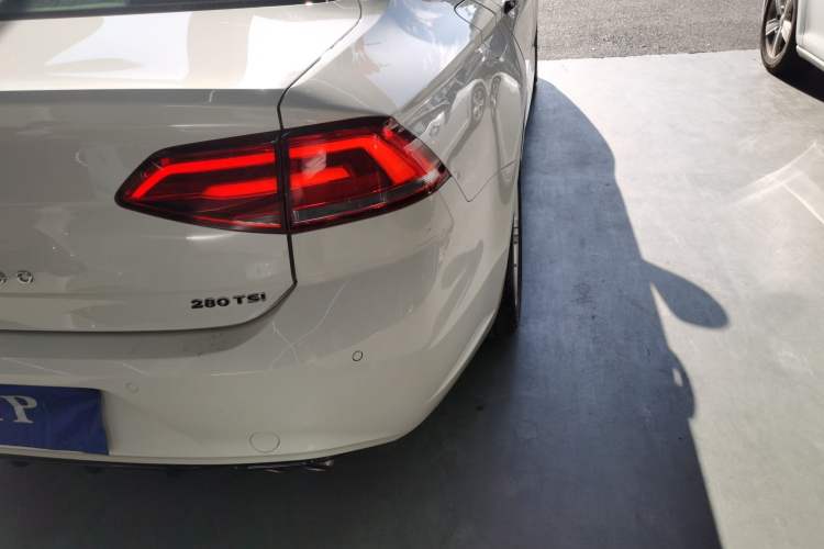 Used Volkswagen Lamando 2015 280TSI DSG Comfort Edition