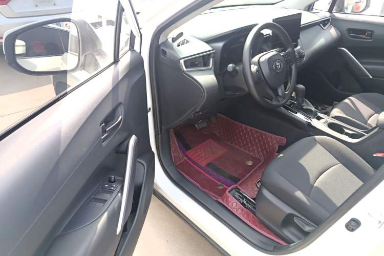 Used Toyota Corolla Cross 2023 2.0L Pioneer Edition Driver Seat