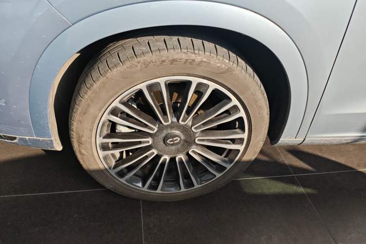 Used Hima AITO M7 2024 1.5T Intelligent Driving 4WD Max Edition 5 Seats
