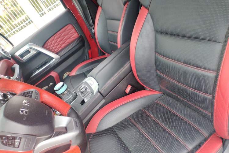 Used BAIC Off-Road BJ40 2020 2.0T Automatic Four-Wheel Drive Urban Hunter Edition Chivalrous Type Left Front Seat