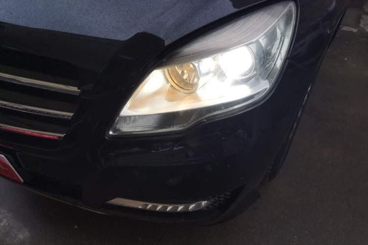 Used Mercedes-Benz R-Class 2014 R 320 4MATIC Business Model