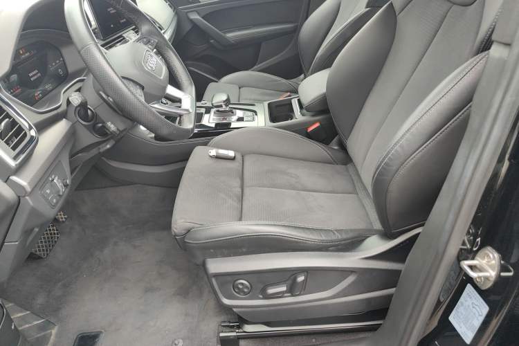 Used Audi Q5L Sportback 2023 40 TFSI Luxury Model
