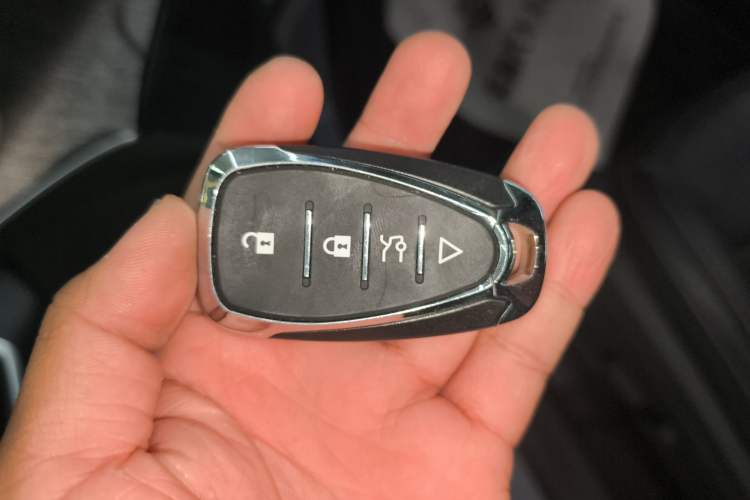 Used Venucia V DD-i 2023 60km iD Version