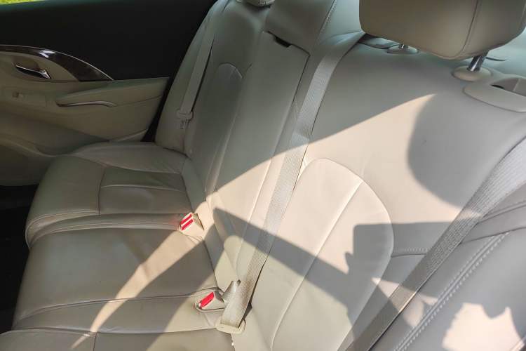 Used Buick LaCrosse 2013 2.4L SIDI Leading Comfort Version
