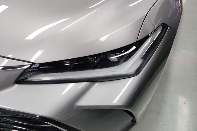 Used Toyota Avalon 2023 Dual-Engine 2.5L Luxury Edition
