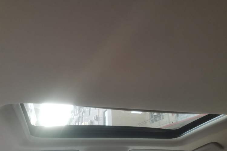 Used Buick GL8 2018 28T Luxury Model China VI Standard
