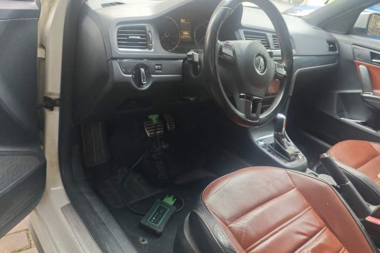 Used Volkswagen Lavida 2014 1.4TSI DSG Sport Edition