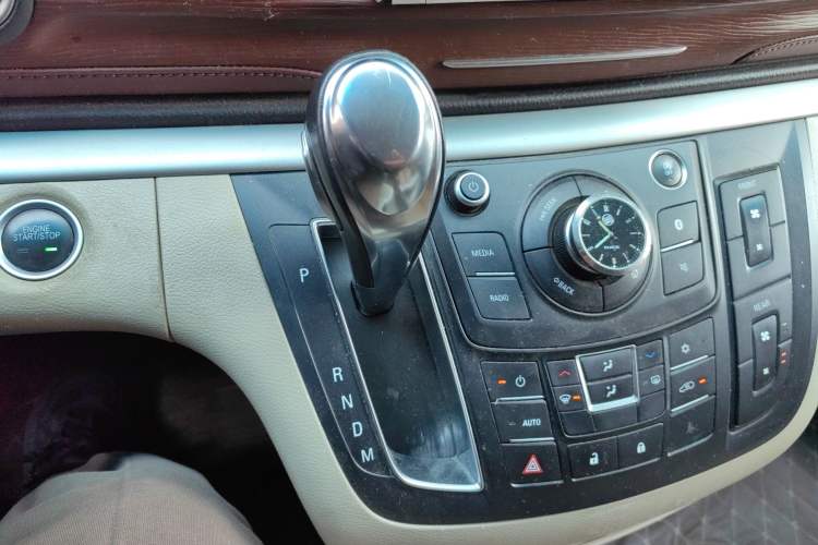 Used Buick GL8 2017 25S Luxury Version China V Standard
