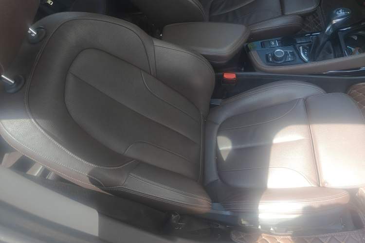 Used BMW X1 2018 sDrive18Li Luxury Model
