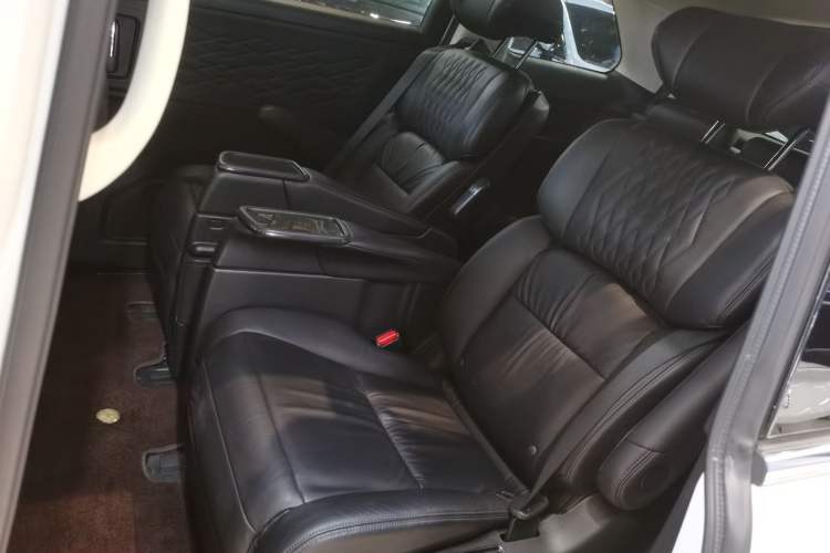 Used Honda Elysion 2022 2.0L eHEV Luxury First Edition
