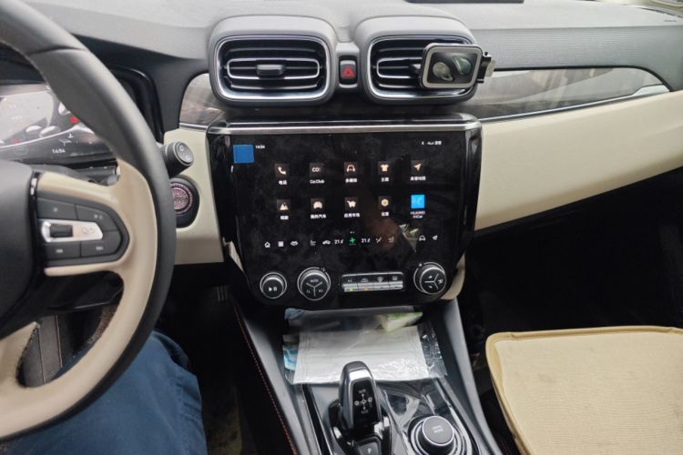 Used Lynk & Co 02 2022 2.0T DCT Shine Pro Audio And AC Panel