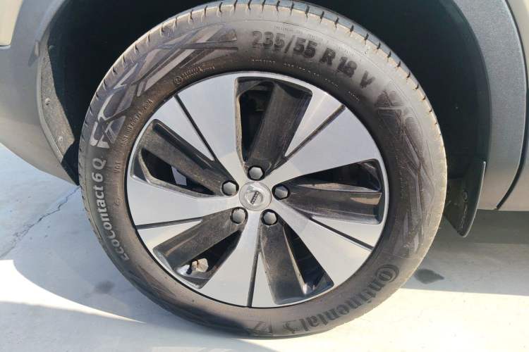 Used Volvo XC40 2024 B3 Zhiyuan Luxury Edition Right Rear Wheel Hub