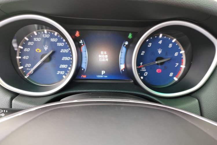 Used Maserati Ghibli 2014 3.0T Standard Edition Instrument Cluster