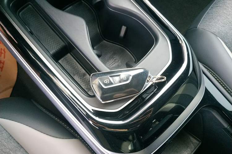 Used Volkswagen ID.4 CROZZ 2025 Pure Edition Interior 1