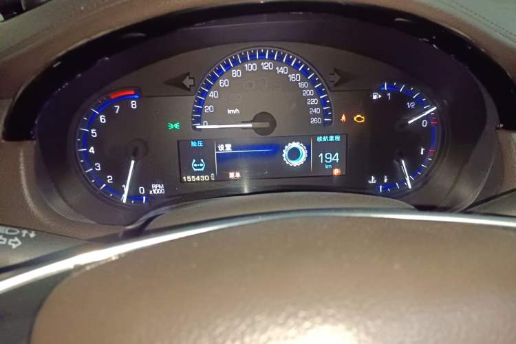 Used Cadillac XTS 2013 28T Comfort Model Odometer Close Up