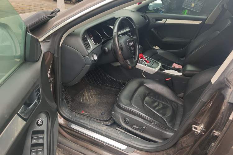 Used Audi A5 2010 2.0TFSI Sportback Comfort Model
