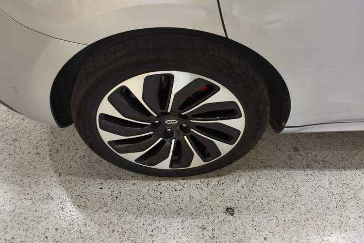 Used Hima AITO M5 2022 Extended-Range Four-Wheel Drive Performance Version
