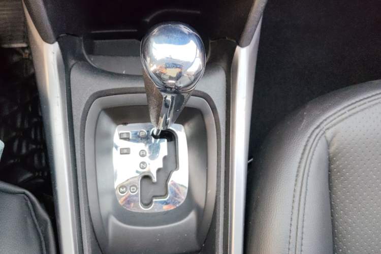 Used Peugeot 2008 2014 1.6L Automatic Fashion Edition
