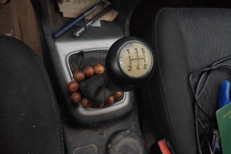 Used CHANGAN KAICHENG Ounuo S 2014 1.5L Base Version Gear Lever