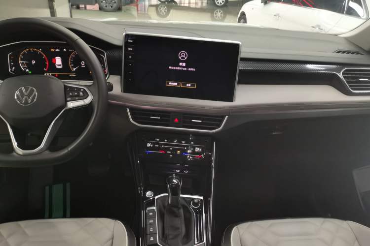 Used Volkswagen Tayron 2023 280TSI Two-Wheel-Drive Luxury Plus Advanced Version
