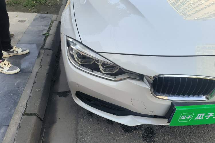 Used BMW 3 Series 2016 320i Fashion Model
